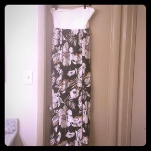 NWT Floral side slit dress.